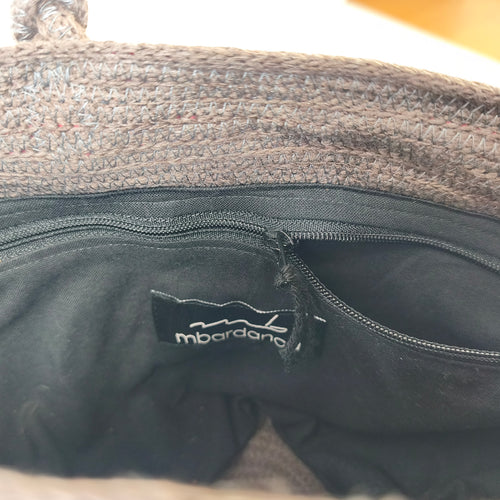 Handgefertigte Handtasche aus Kordeln - Unikat in braungrau mit Zöpfen