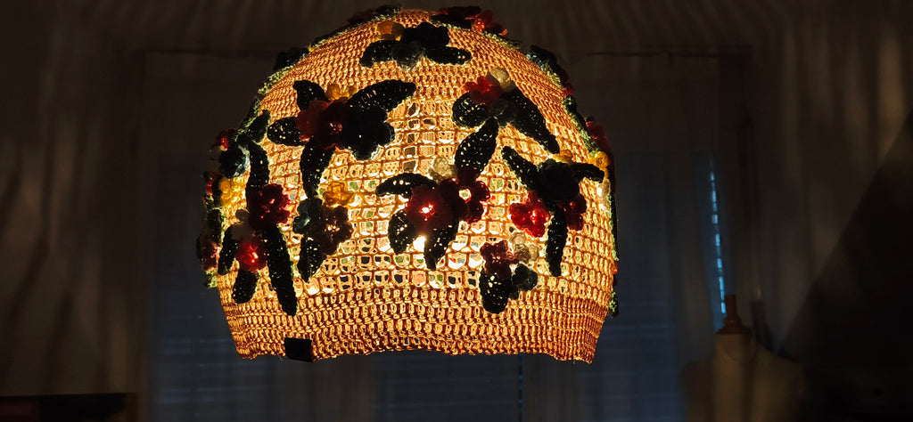 Unikat-Lampe Handgestrickt