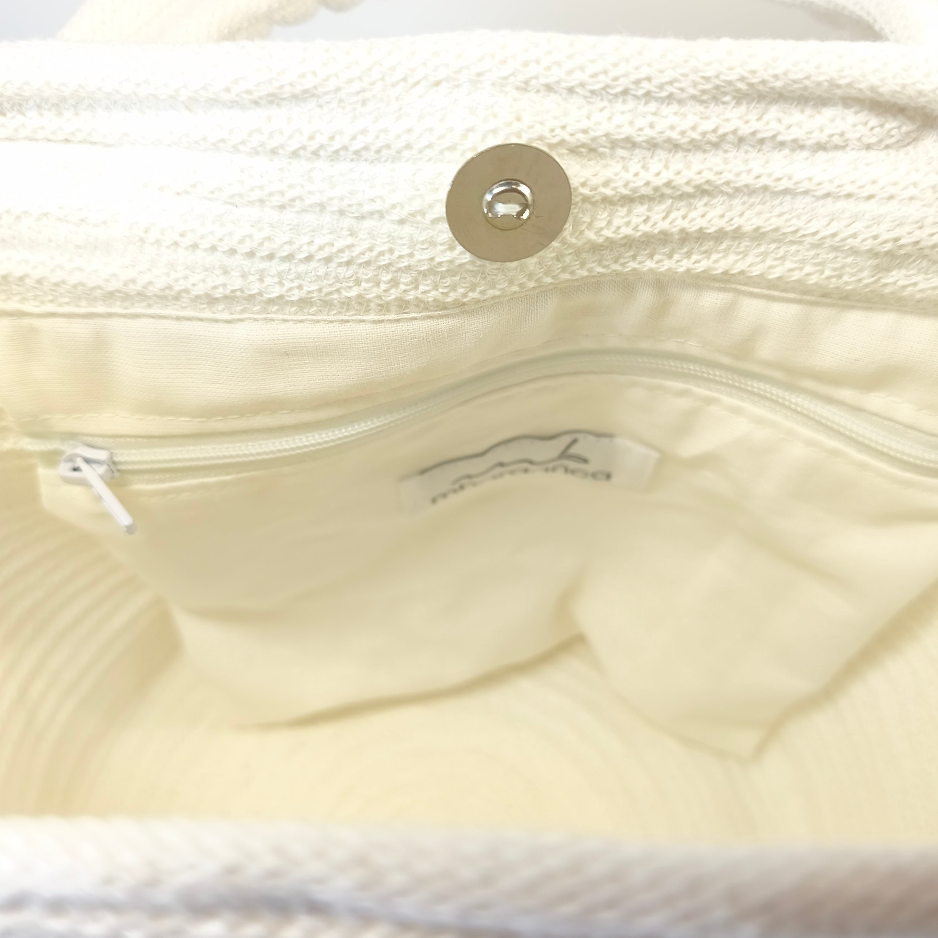Handgefertigte Handtasche mit Umhängegurt aus Kordeln - Unikat in Weiss