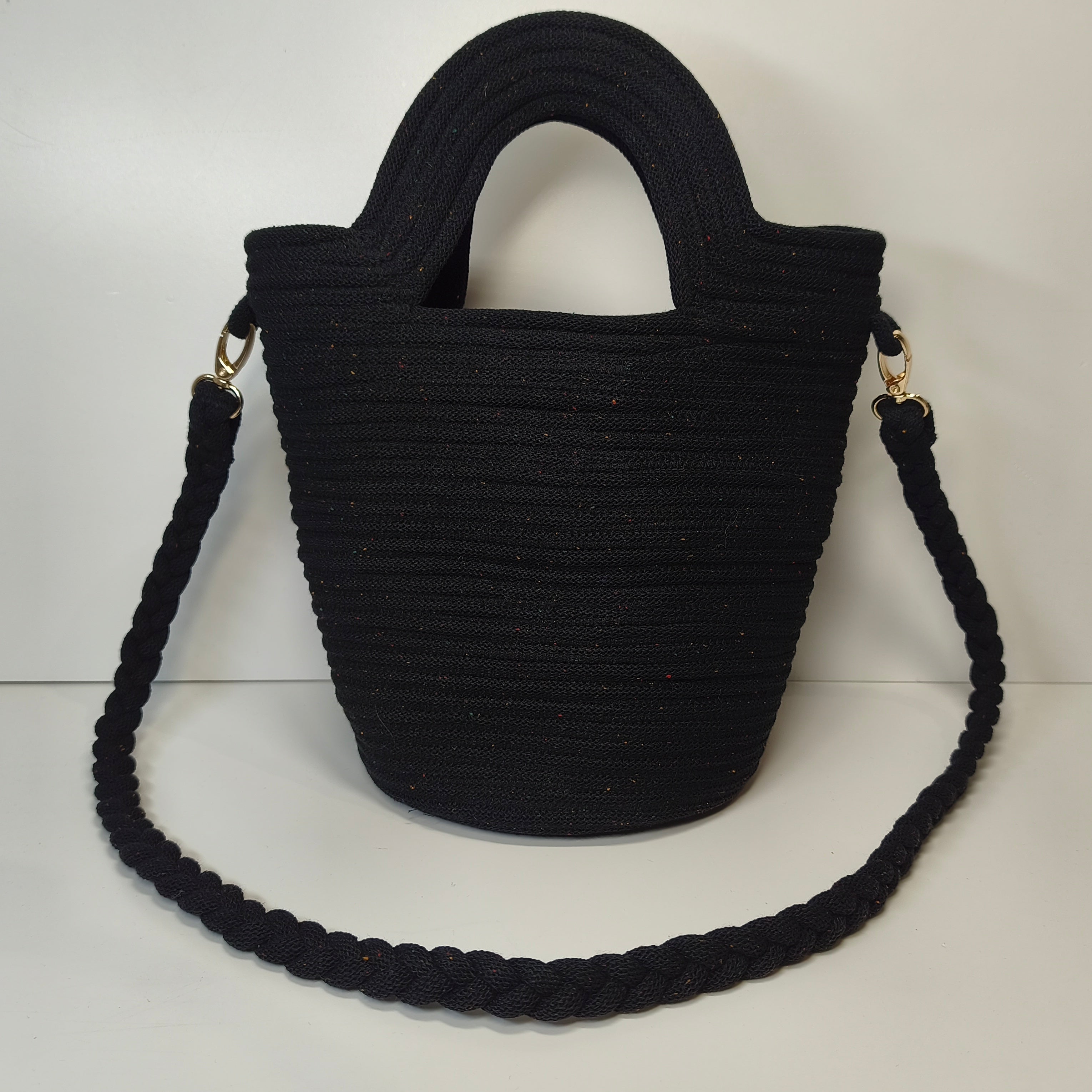 Shopper Bag - Handgefertigt aus Kordeln - Unikat in schwarz