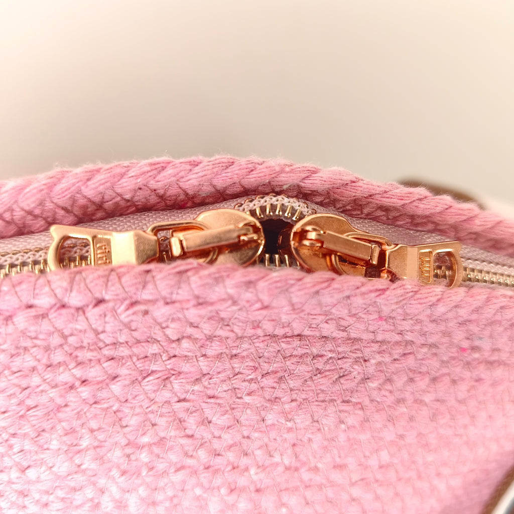 Handgefertigte Handtasche aus Kordeln - Unikat in Pink mit Bronze Akzente