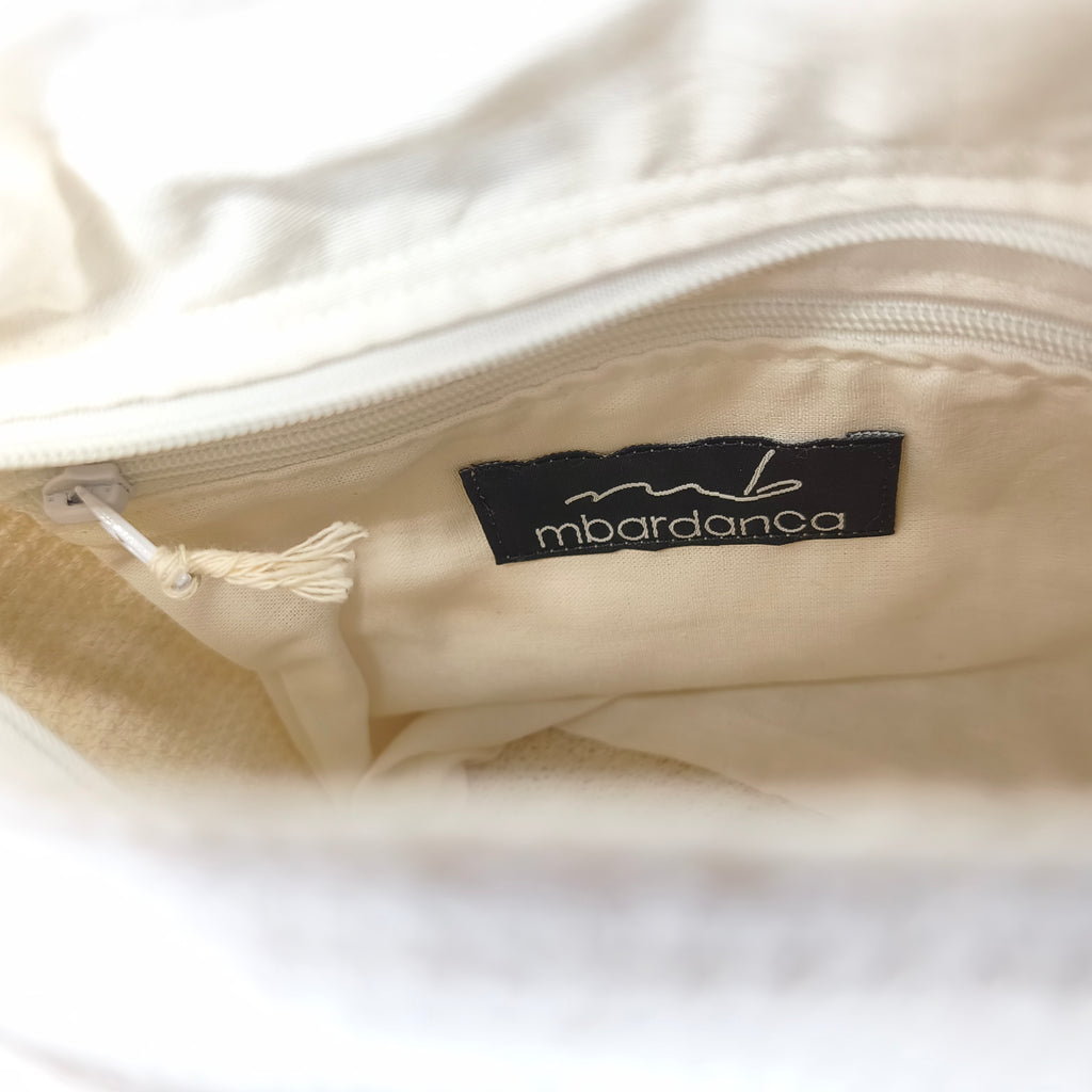Handgefertigte Handtasche aus Kordeln - Unikat in weiss mit Zöpfen