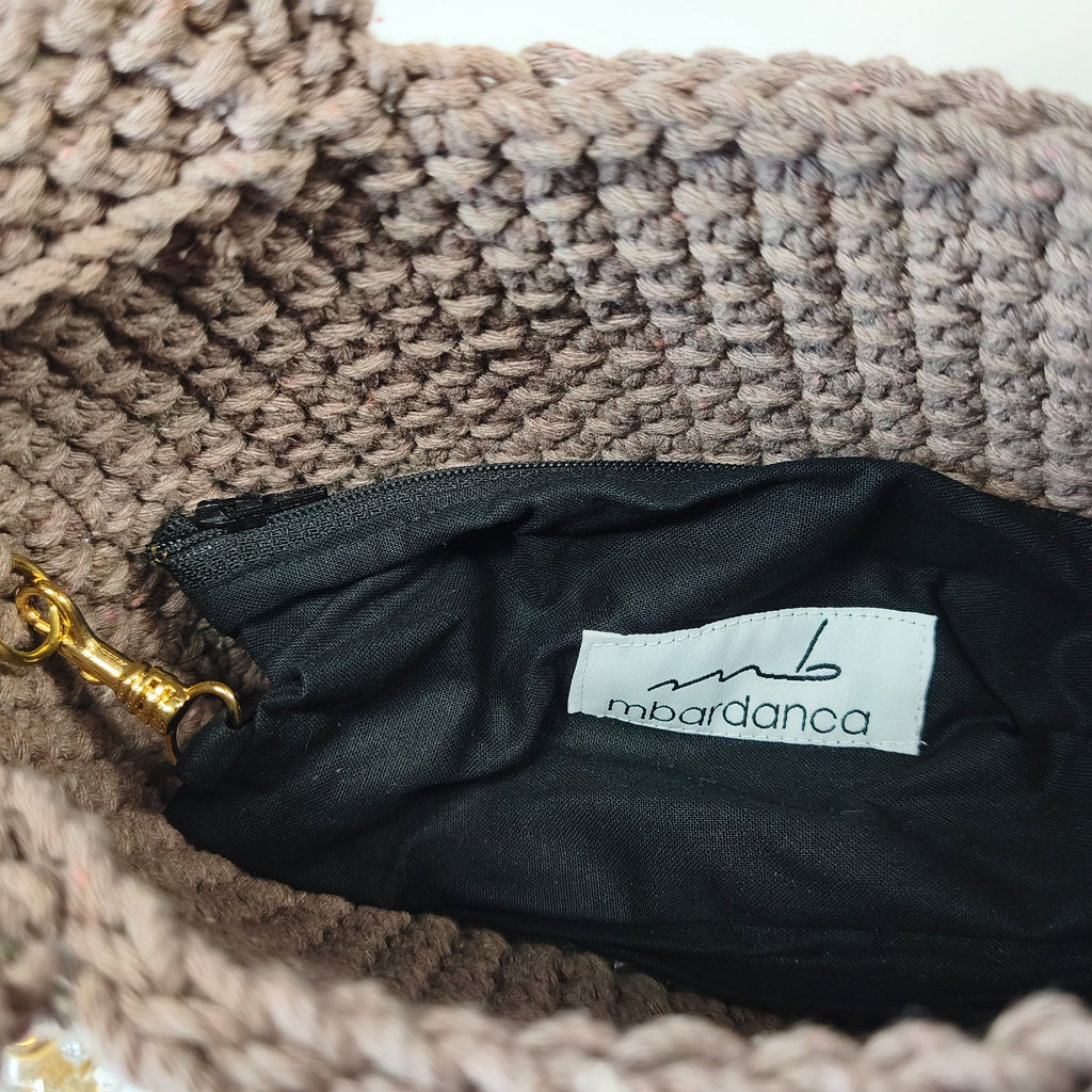 Handgefertigte Handtasche gehäkelt aus Baumwolle- Unikat in Taupe