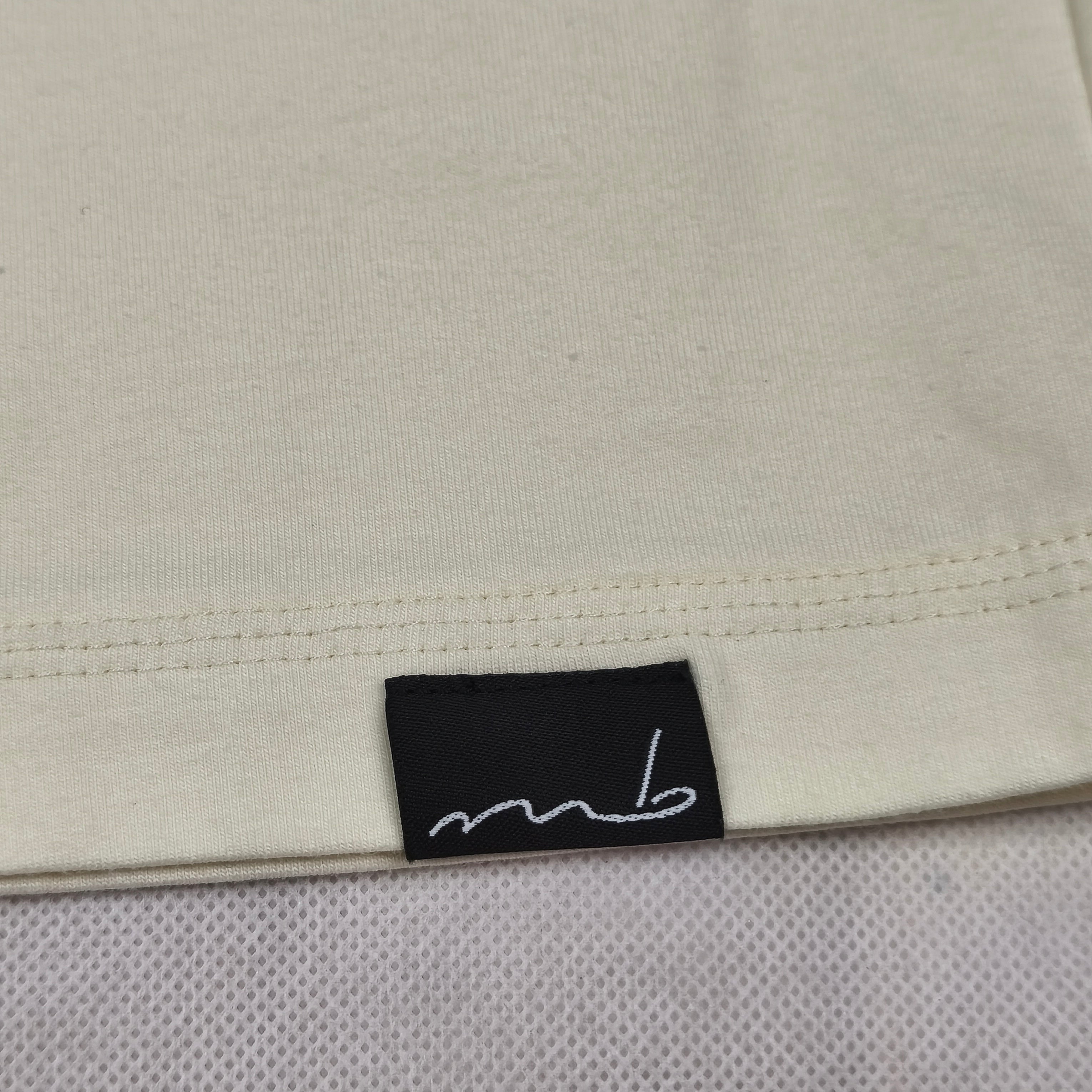 T-Shirt Classic - Handgefertigt aus Baumwolle
