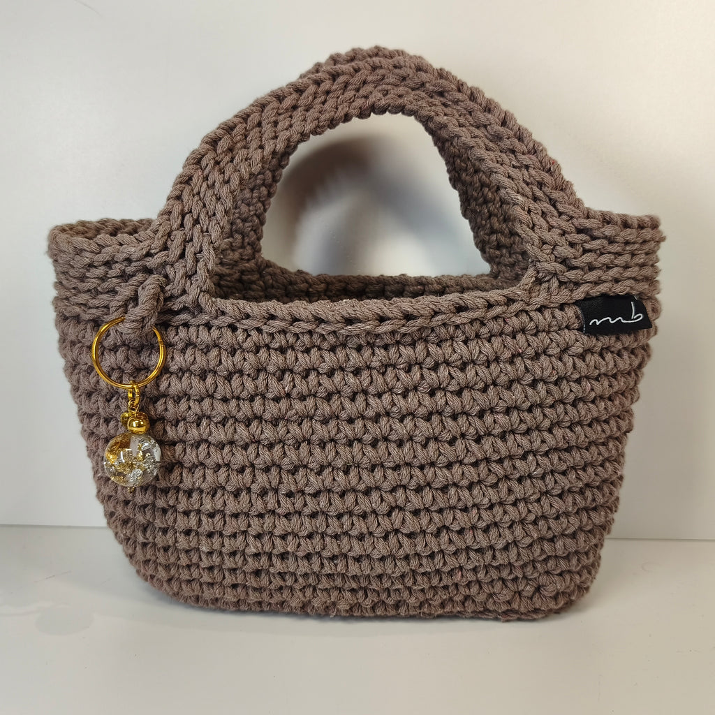 Handgefertigte Handtasche gehäkelt aus Baumwolle- Unikat in Taupe