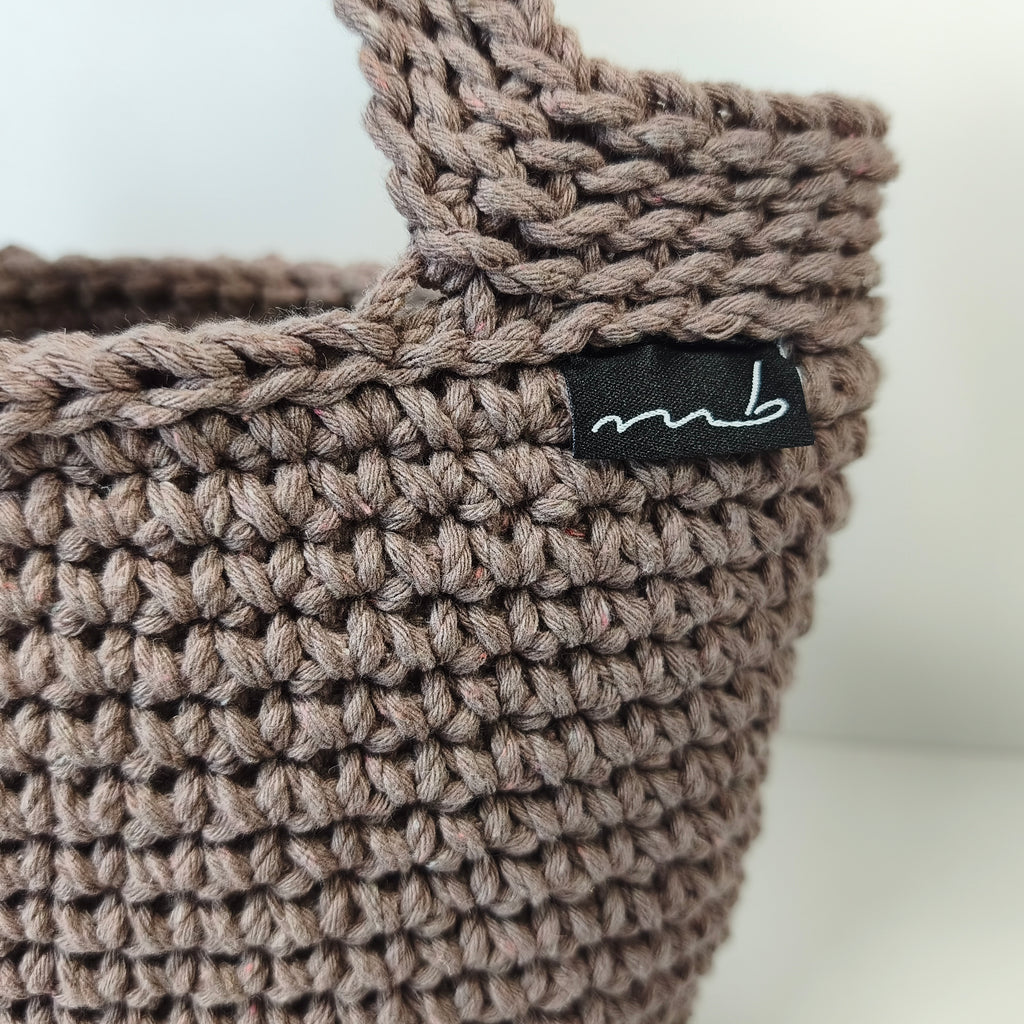 Handgefertigte Handtasche gehäkelt aus Baumwolle- Unikat in Taupe